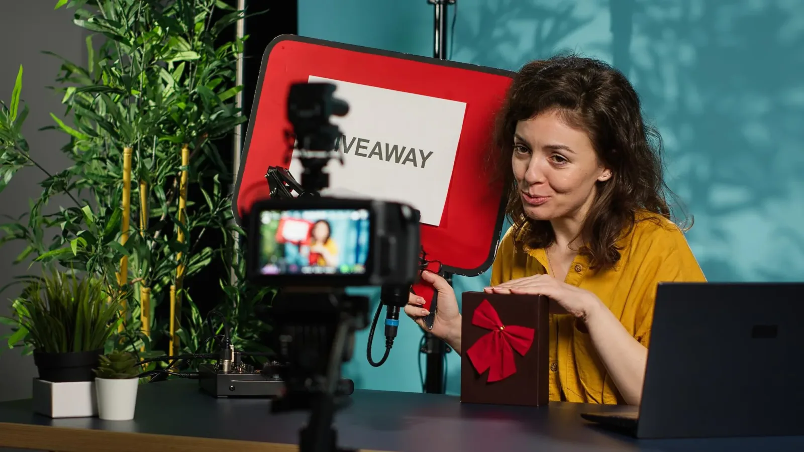 The Evolution of Advertising Services in the Age of Influencer Marketing